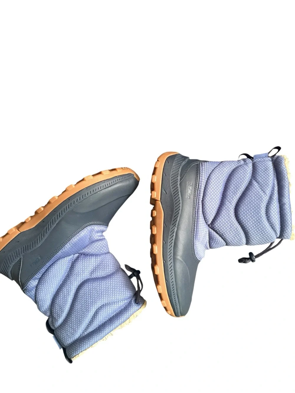 NWOT L.L. Bean Kids' Access Winter Pull-On Boots in Carbon Navy Blue Size 4
